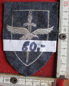 Luftwaffe – Écusson en tissu avec épée et croix gammée – État 2