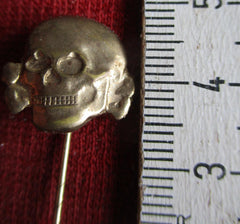 Anstecknadel SS ORDEN Totenkopf Panzer SS Skull + Bones aus einem alten Händlerbestand