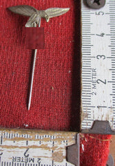 Anstecknadel ORDEN Lufteaffe mit HK Zivilanzug aus einem alten Händlerbestand