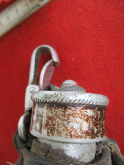 Wehrmacht Waffen-SS Feldflasche M31, mit Beriemung, Verschluß und Filzüberzug,