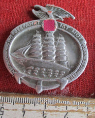 ORIGINAL Insigne "La navigation est une nécessité" Journée de la marine allemande 25-26.5.1935 avec fabricant
