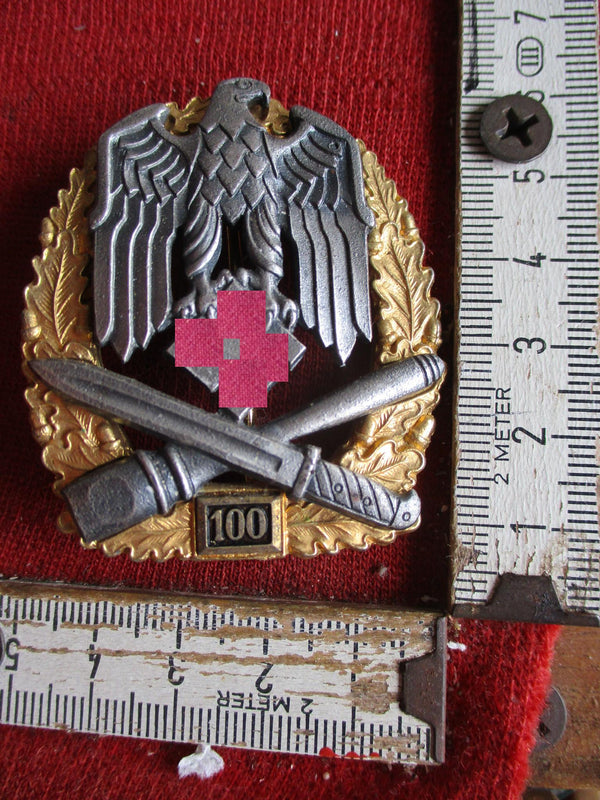 Wehrmacht Infanterie Orden Einsatzzahl 100 Orden Allgemeines Sturmabzeichen mit HK an Nadel
