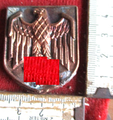 Uniform Abzeichen Wehrmacht Heer mit HK rückseitig 3 Splinte Stahlhelm Barett ORIGINAL !!!