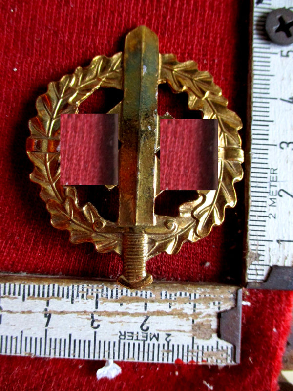 SA Sportabzeichen in Gold NSDAP Orden Gemarkt Hersteller leider ohne Nadel