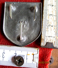 SS Blitze Stahlhelm Uniform Wappen rückseitig 3 Splinte zum befestigen für Uniform Abzeichen mit Runen aus Metall