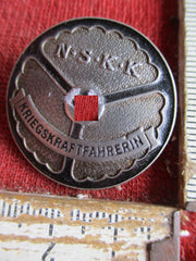 NSKK Kriegskraftfahrerin Orden Abzeichen an Nadel