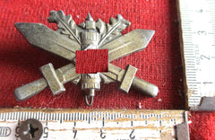 Deutsch Italien Abzeichen aus Metall an Nadel mit HK und Faschistenbündel aus einem alten Händlerbestand