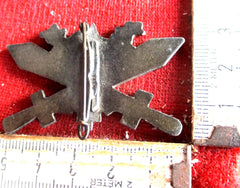 Deutsch Italien Abzeichen aus Metall an Nadel mit HK und Faschistenbündel aus einem alten Händlerbestand