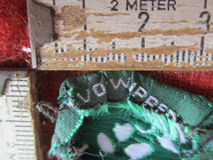 SS Totenkopf aus Stoff in grün gemarkt aus einem alten Händlerbestand