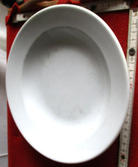 KPM Suppenteller zum Kantinengeschirr, Unterglasurmarke "Modell des Amtes Schönheit der Arbeit" sowie Hakenkreuz im Zahnkranz, Durchmesser 24,5cm.