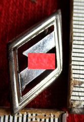 Pimpfe SS Blitz Rune aus Metall an Nadel aus einem alten Händlerbestand