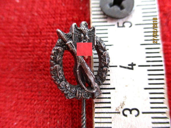 Anstecknadel ORDEN Wehrmacht mit HK INFANTERIE Sturmabzeichen aus einem alten Händlerbestand