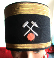 Bergmann Bergbau Hut mit Hakenkreuz Größe ca 57 Material: Filz, Leder, Emblem aus vergo. Messingblech,