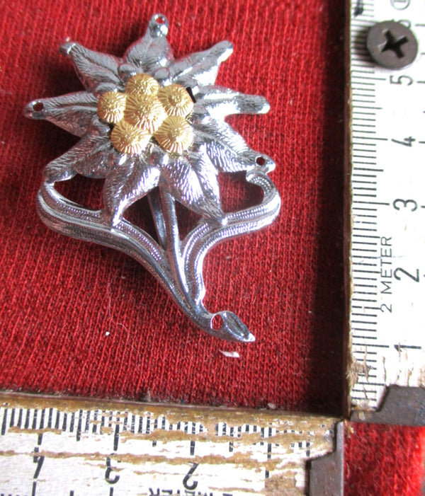 Gebirgsjäger Edelweiß Abzeichen ohne HK aus Metall Barett Uniform