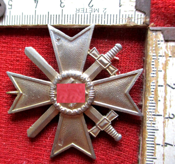 KVK 1939 mit Schwertern Kriegs Verdienst Kreuz 2. Klasse mit HK ORIGINAL !!! aus einem alten Händlerbestand