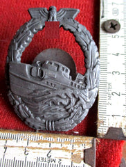 Orden Marine Schnellboot-Kriegsabzeichen mit HK an Schraubscheibe Kriegsmarine