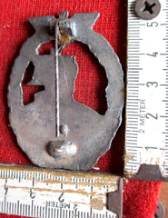 Orden Marine Hilfskreuzer-Kriegsabzeichen der Kriegsmarine mit HK an Nadel