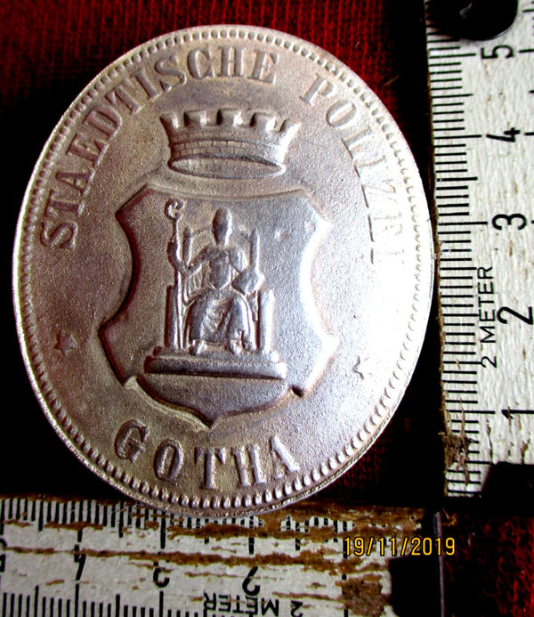 Polizei-Marke Gotha Thüringen Staedtische Polizei Marke Ausweis an Nadel