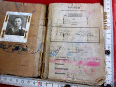 Militärpaß Soldbuch Ausweis Wehrmacht mit vielen Eintragungen und Stempelungen  aus einem alten Händlerbestand
