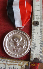 Wehr Heil Freikorps Totenkopf Braunschweig Husaren Orden am Band Stahlhelmbund