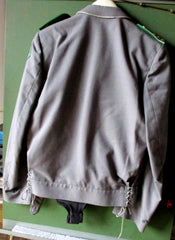 Gebirgsjäger Hauptmann Uniform Rock Jacke + Hose Breeches Bundeswehr mit Abzeichen Größe siehe Etikett aus einem alten Händlerbestand