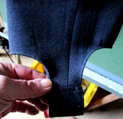 Gebirgsjäger Hauptmann Uniform Rock Jacke + Hose Breeches Bundeswehr mit Abzeichen Größe siehe Etikett aus einem alten Händlerbestand