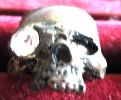 SS Ring Kantinenring ca 20 mm Durchmesser Ehrenring Totenkopf Ring aus Metall mit Brillie ?