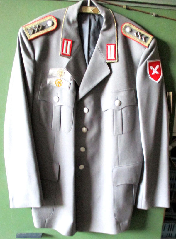 Bundeswehr Uniform Stabsfeldwebel Artillerie Niedersachsen Größe 174/108 mit Etikett aus einem alten Händlerbestand