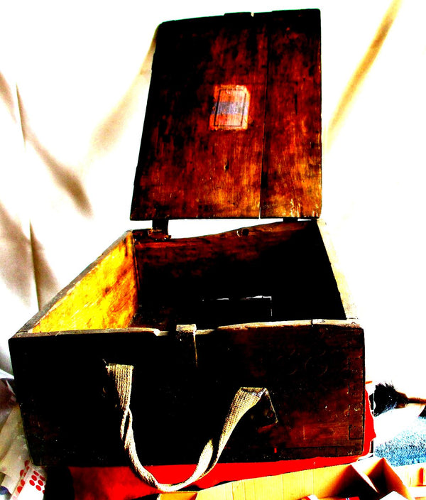 Munitionskiste Wehrmacht aus Holz aus 1942 Platzpatronen Maße ca 48x34x17 cm