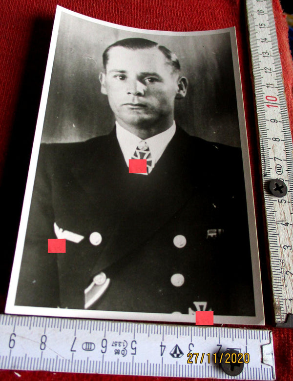 Foto AK Ritterkreuz Träger U-Boote Marine Maße siehe Scan Engelbert Endrass