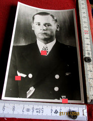 Foto AK Ritterkreuz Träger U-Boote Marine Maße siehe Scan Engelbert Endrass