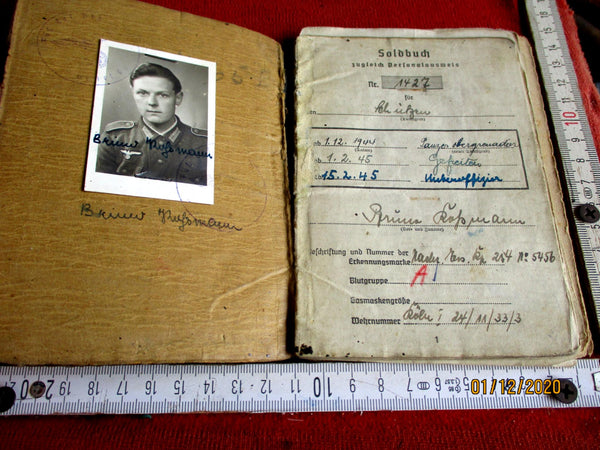 Wehrpass Soldbuch Wehrmacht mit HK ausgefüllt Gefangenschaft Frankreich aus einem alten Händlerbestand