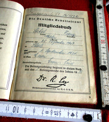 DAF Mitgliedsbuch mit HK ausgefüllt Deutsche Arbeits Front; aus einem alten Händlerbestand