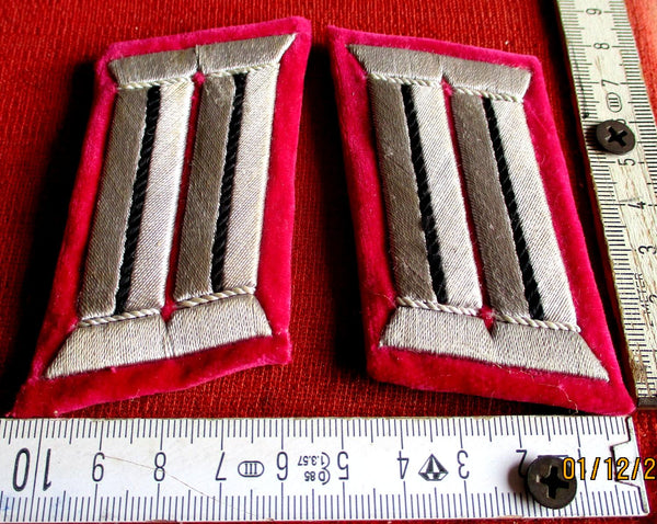 2 Stück Kragenspiegel Polizei gestickt auf Stoff