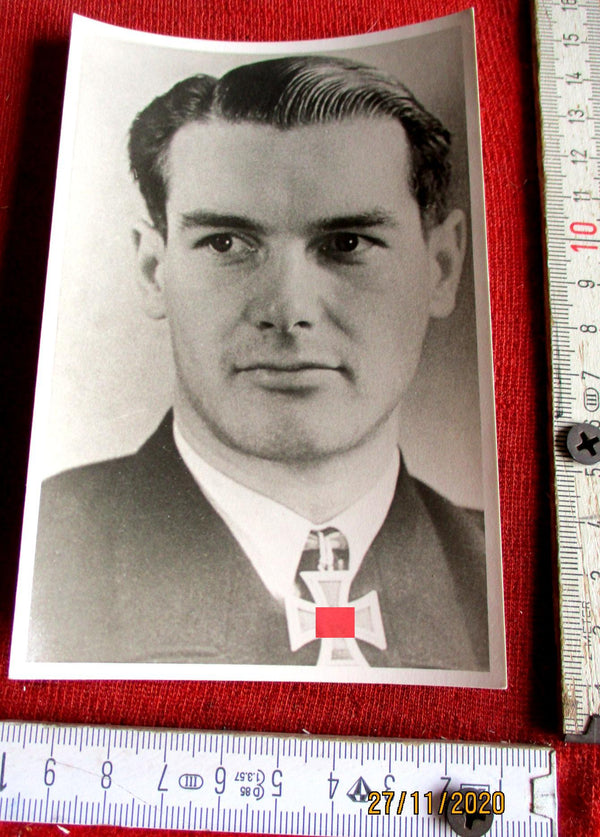 Foto AK Ritterkreuz Träger U-Boote Fenski, Horst-Arno Marine Maße siehe Scan
