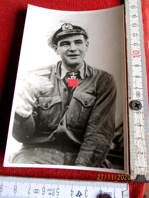 Foto AK Ritterkreuz Träger U-Boote Hess, Hans-Georg Marine Maße siehe Scan