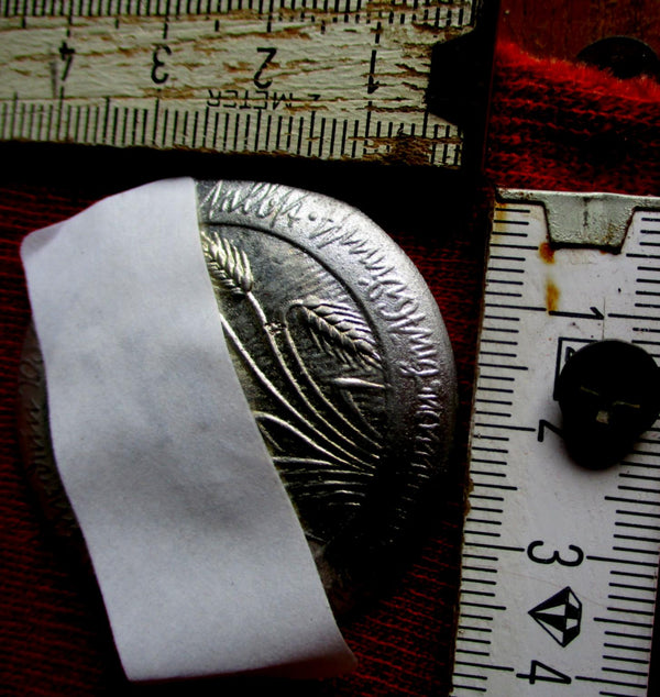 BDM Maidenbrosche in Sütterlin mit HK aus Metall