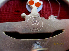 Marine U-Boot Abzeichen gemarkt mit HK Orden