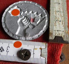 DAF NSBO Nationalsozialistische Betriebszellenorganisation altes Abzeichen mit HK aus Metall