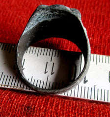 NSDAP mit HK Für Führer Und Mitglieder Hakenkreuz Ring erhaben Durchmesser ca 20 mm aus Metall super Sammlerring für die Vitrine