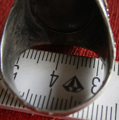 SS mit Totenkopf + HK erhabener Ring Durchmesser ca 20 mm aus Metall super Sammlerring für die Vitrine