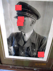 Adolf Hitler Amtsstubenbild Foto um 1940 Führer Portrait Der Kanzler ( Aufnahme aus jüngster Zeit ) Maße ca 44,5 x 35 cm