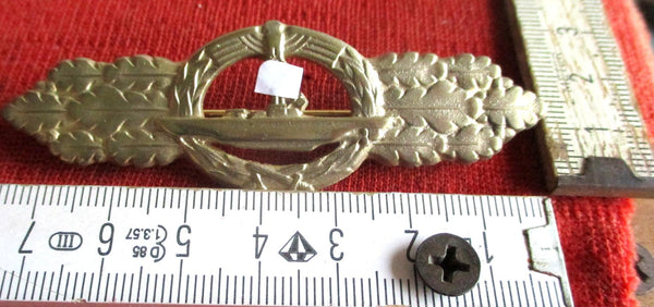 Kriegsmarine Marine U-Boot Spange in Bronze Mit HK Rückseite gemarkt an Nadel Orden