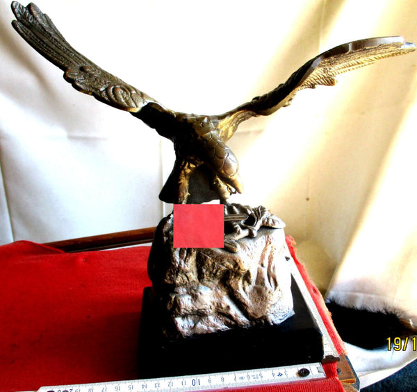 Luftwaffe Adler Sieger Statue für Jagdflieger auf Marmor-Sockel mit HK Maße ca 37 x 16 cm - Sockel ca 15 x 10 cm