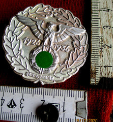 WH Reichsadler Berlin 1926 1936 Eisernes Kreuz Abzeichen Anstecker Wehrmacht mit HK an Nadel