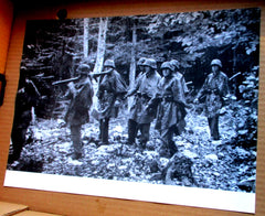 Partisanen SS Photo Propaganda Maße ca 40x30 cm schweres Papier