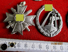 zum basteln SS Wehrmacht Orden Abzeichen mit Hakenkreuz Konvolut Reproduktion aus einem alten Händlerbestand
