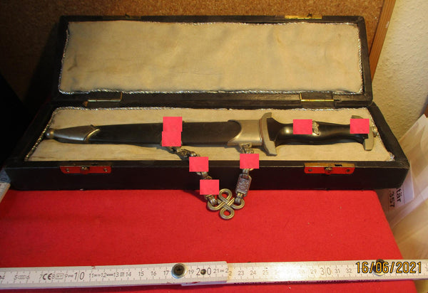 SS-Dolch RZM 7/14 mit Etui, Kettengehänge & Devise in Verleihungsschatulle – Museumsanfertigung | Art.-Nr. 34544