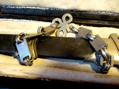SS-Dolch RZM 7/14 mit Etui, Kettengehänge & Devise in Verleihungsschatulle – Museumsanfertigung | Art.-Nr. 34544