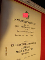 Urkunde ORIGINAL Kriegsverdienstkreuz KVK 1. Klasse mit Schwertern aus einem alten Händlerbestand